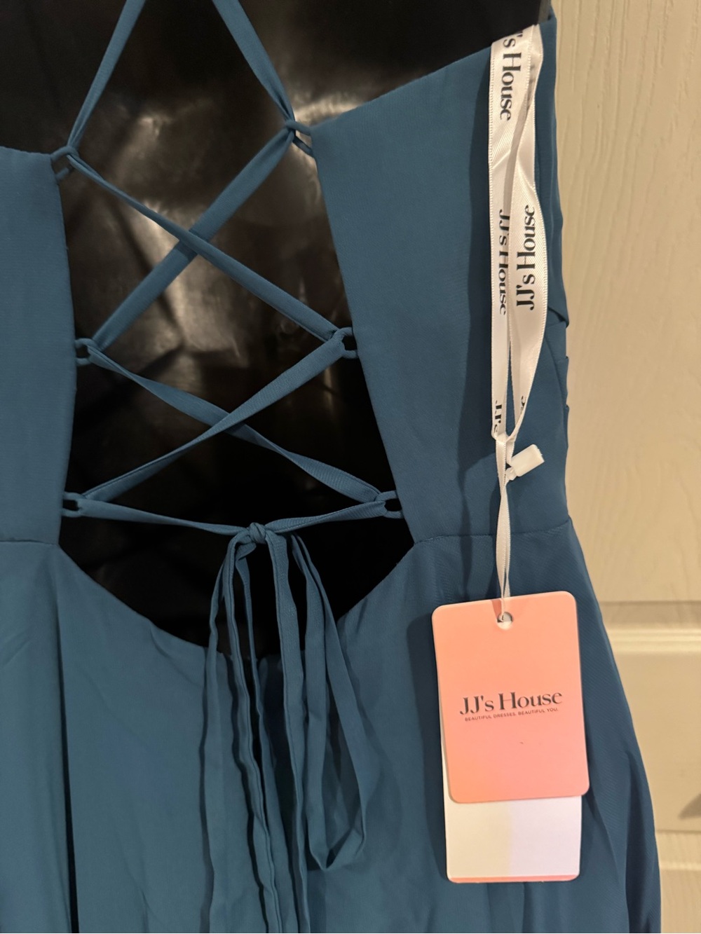 JJ's House Euridice
Dark Navy V-Neck Pleated Chiffon Dress - Picture 10 of 14